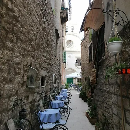 White Egg Šibenik
